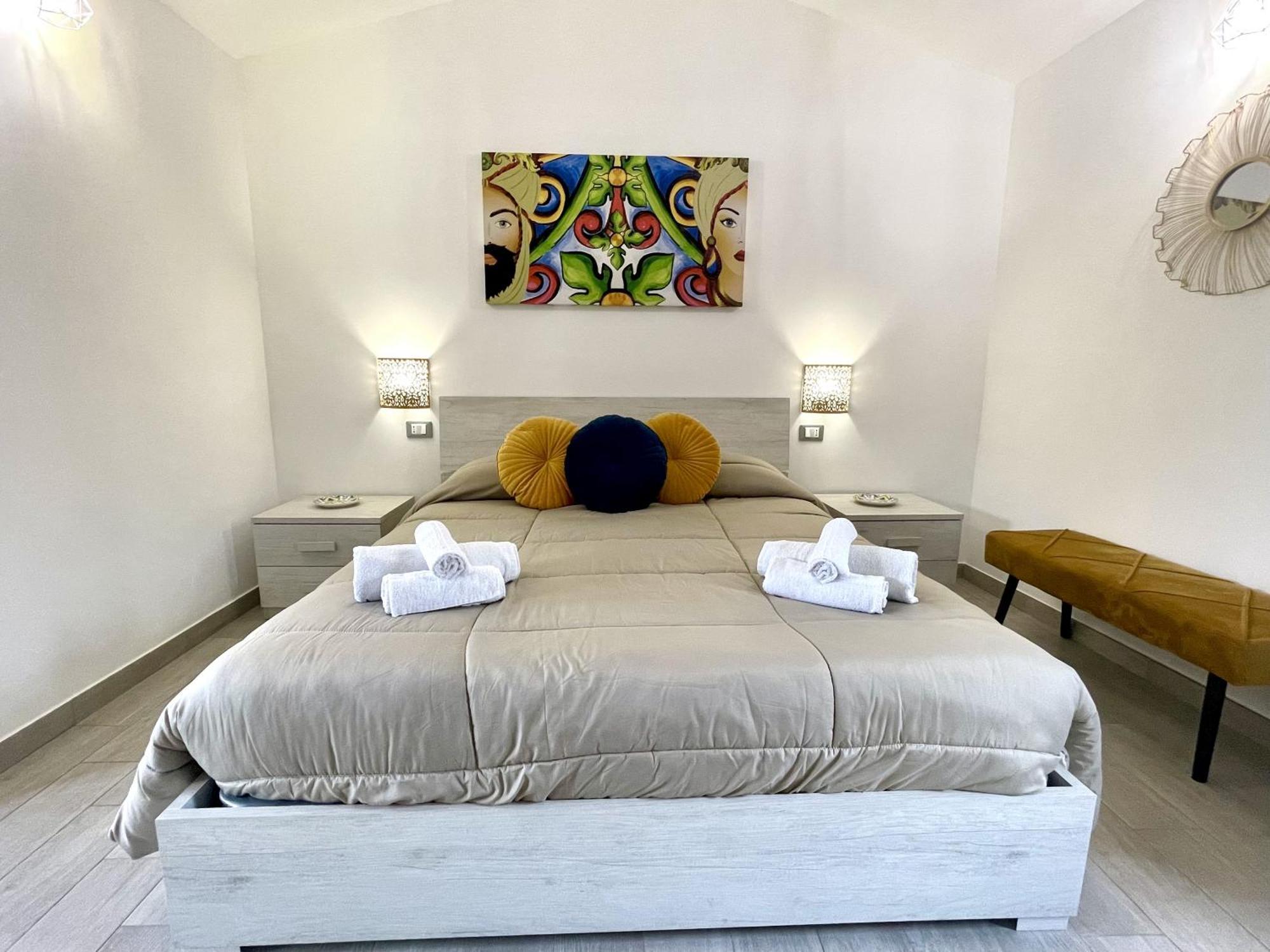 I Mori - Holiday Rooms Lascari Exterior photo