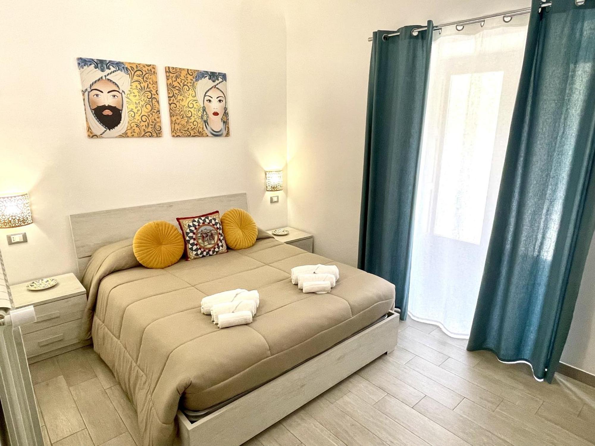 I Mori - Holiday Rooms Lascari Exterior photo