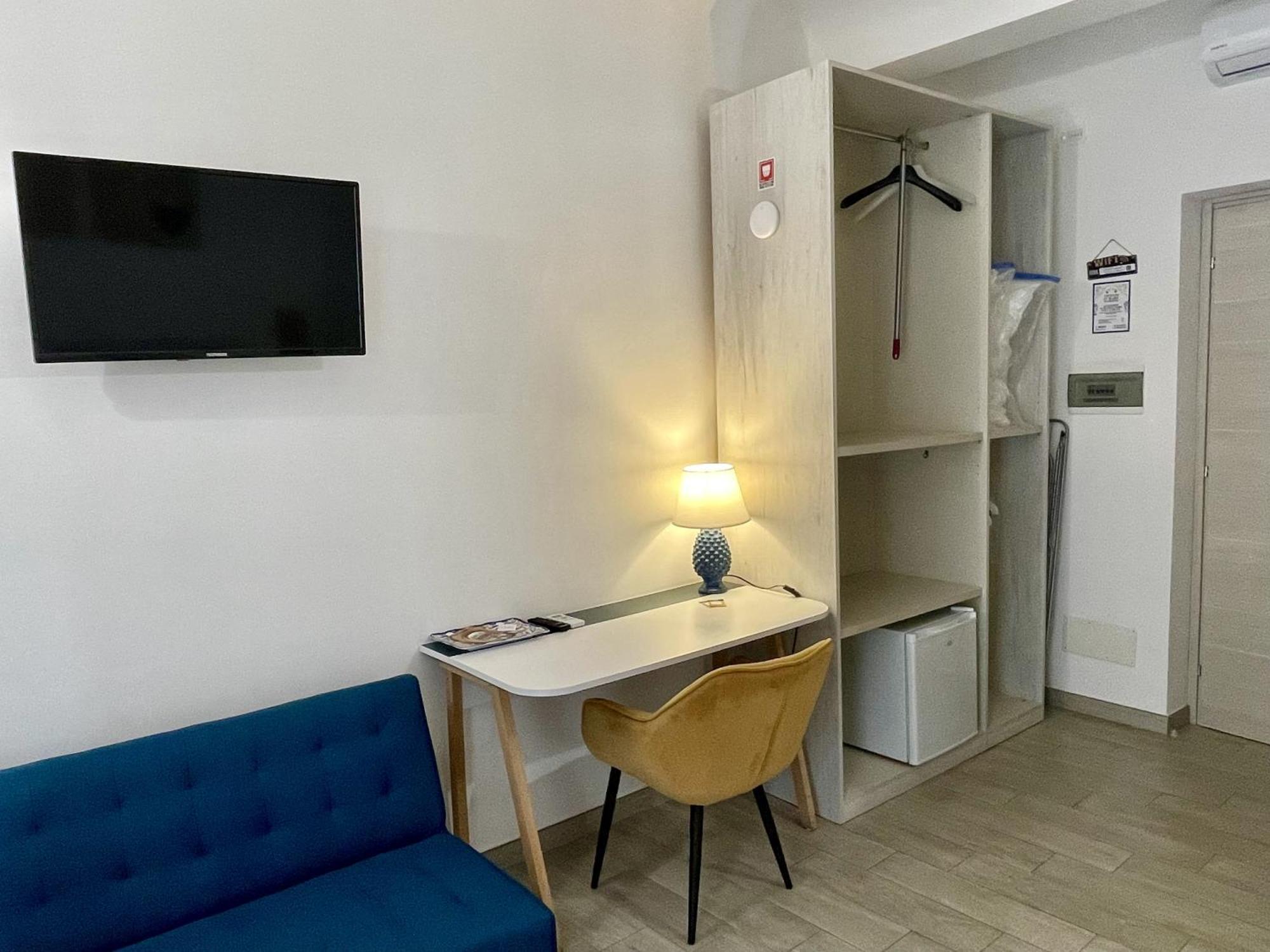 I Mori - Holiday Rooms Lascari Exterior photo